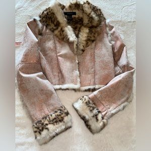 Arden B crop 100% leather jacket. Rose gold (pink). Size S.